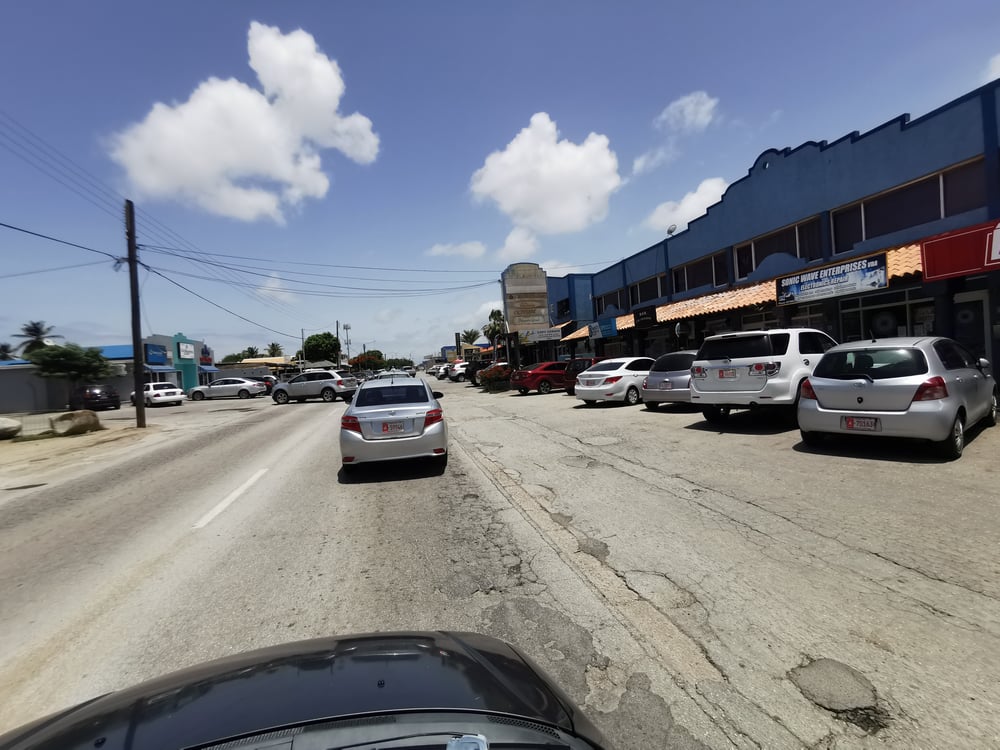 Fully insured rental car driving in Aruba