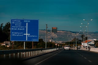 Roadsign on a sunny road in Türkiye