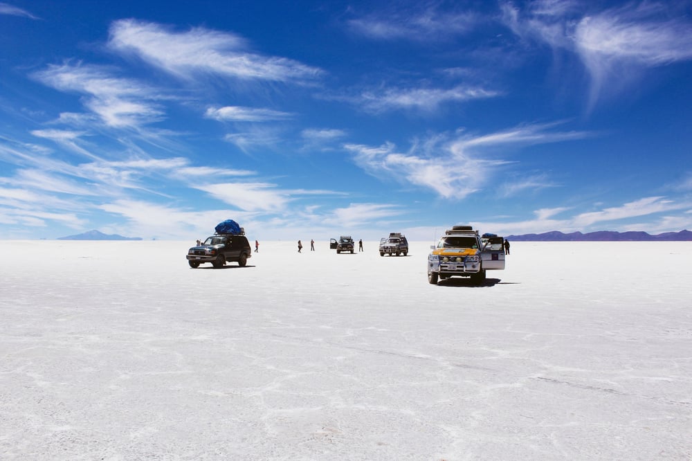 4x4 tour in Bolivia on white plains