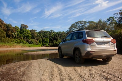 4x4 on riverbed in Costa Rica