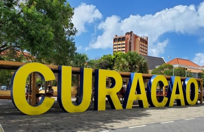 Car rental in Curaçao under 23